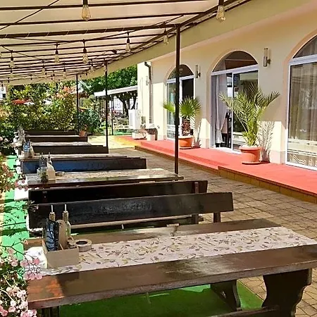 Saga Hotel 3*